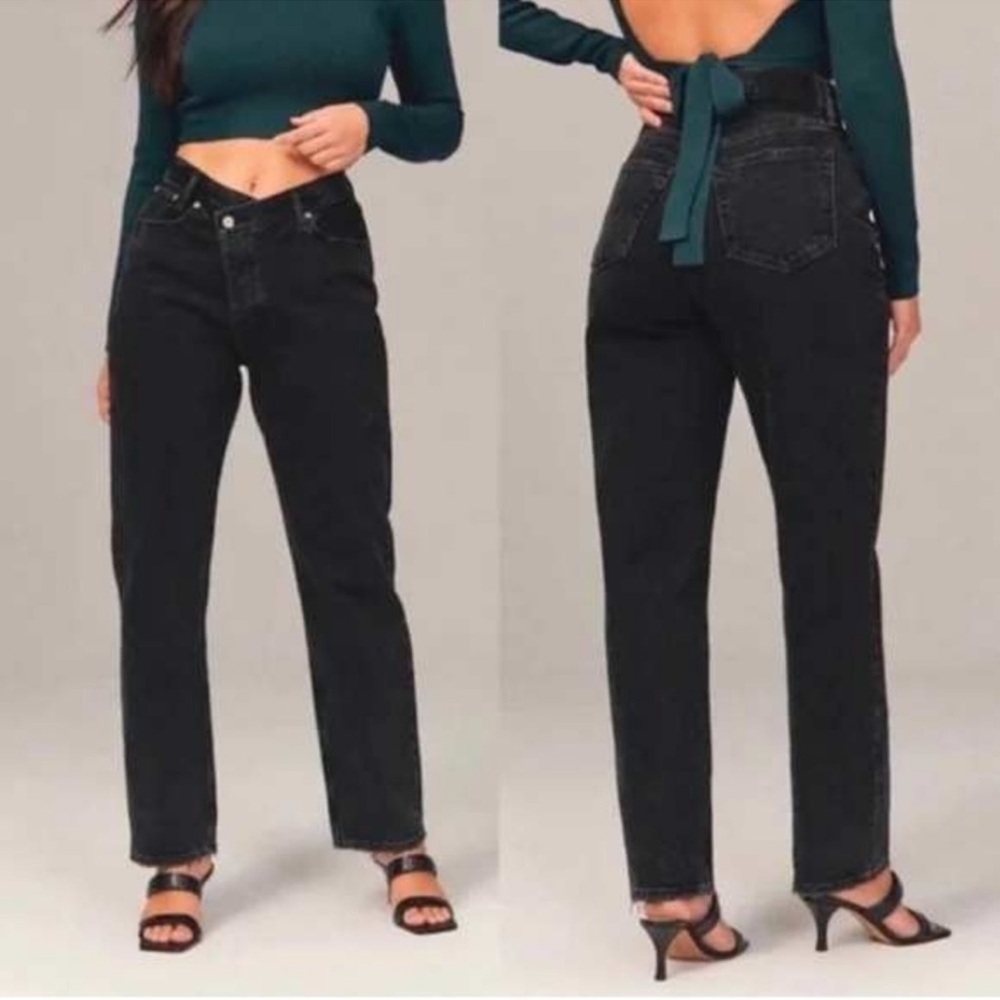 Abercrombie & Fitch Straight Leg Jeans in Washed Black